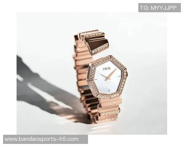 意媒报道菲尔克鲁格酒店房间遭窃损失超50万欧元珠宝手表被盗